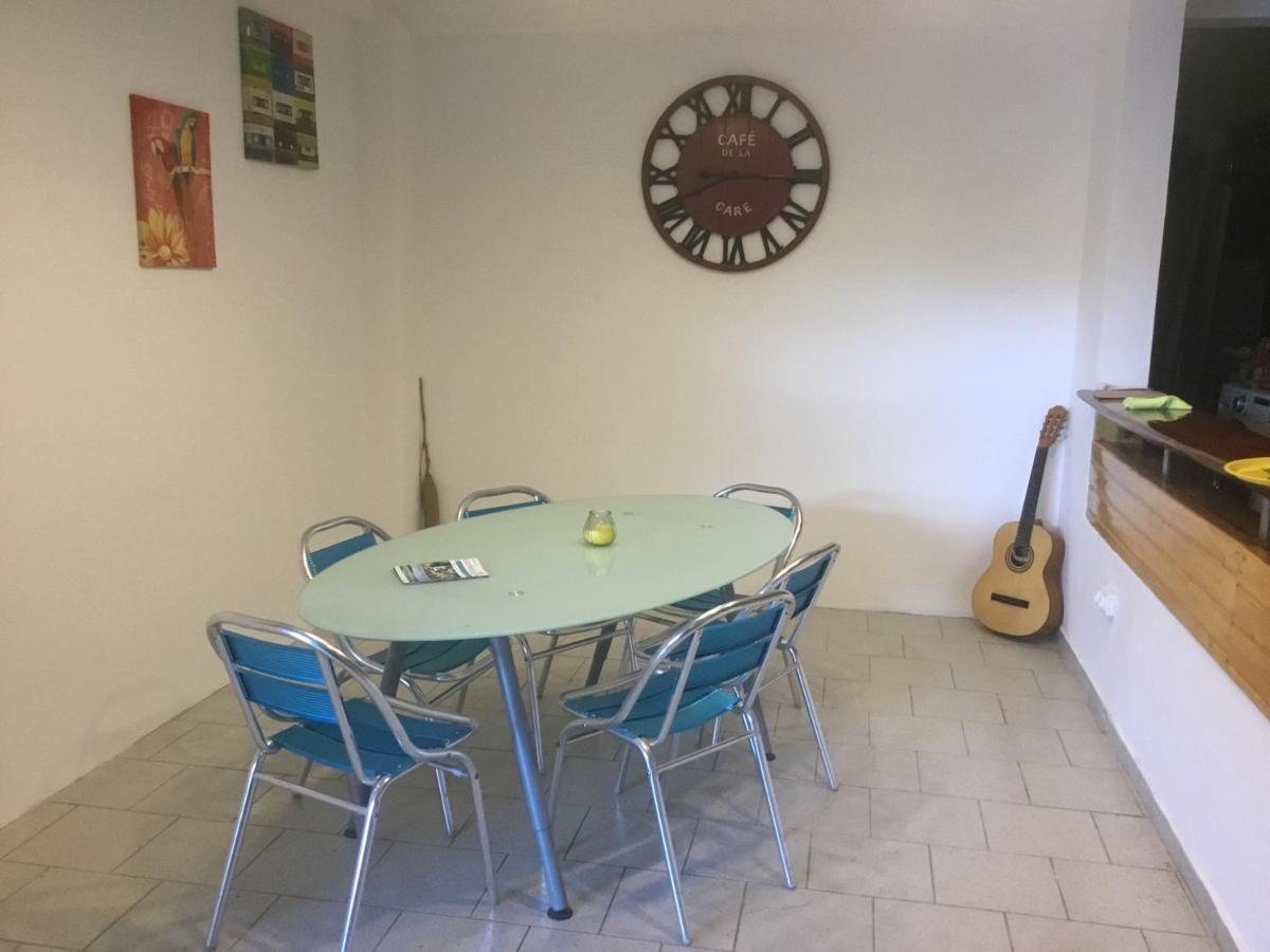 Jacktavern - Auberge De Jeunesse Pointe-Noire Buitenkant foto